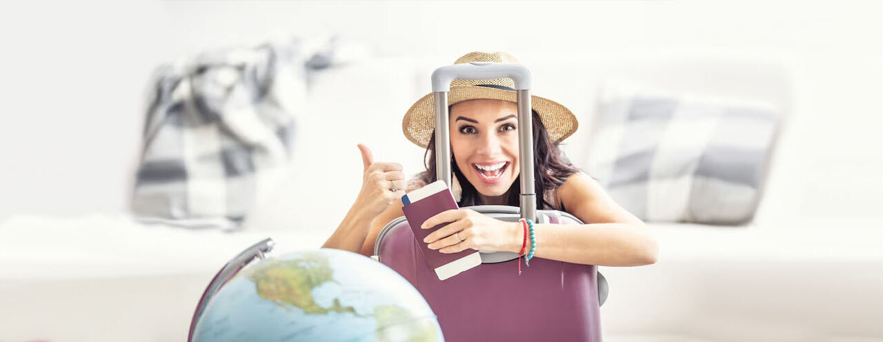 Tenemos la lista de los 10 pasaportes más poderosos del mundo en 2024, según Henley & Partners