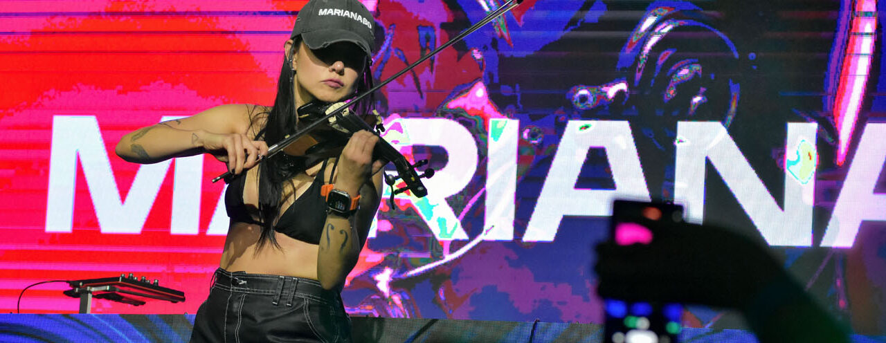 Pepsi Black y Mariana Bo presentan lata de edición especial con los mejores beats y el máximo sabor