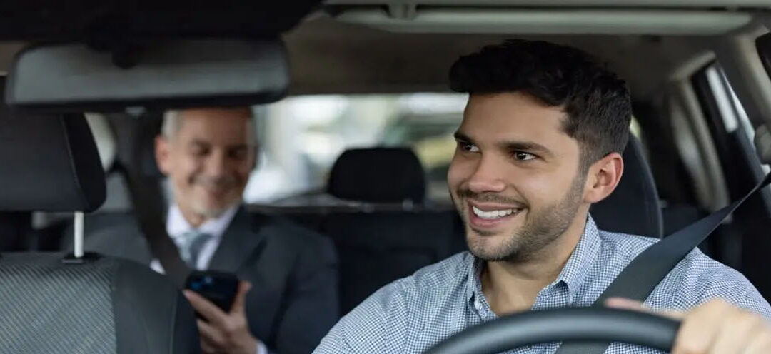 Grupo de conductores de la plataforma Uber solicita el libre acceso a los aeropuertos de México