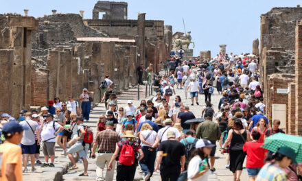 El exceso de visitantes en Pompeya obliga a limitar el acceso