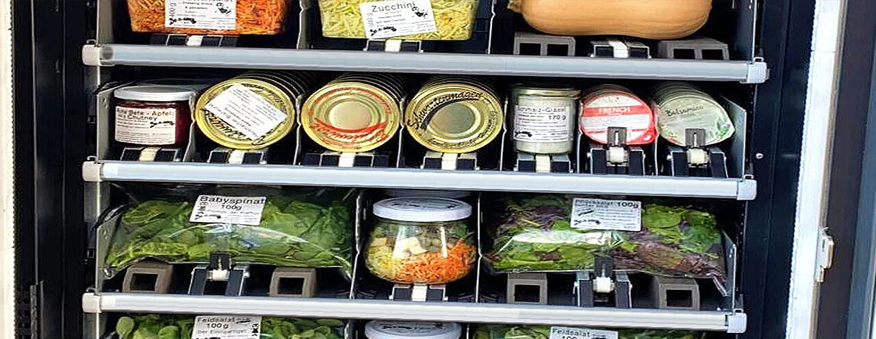 Nueva York instala su primera máquina expendedora gratuita de alimentos frescos
