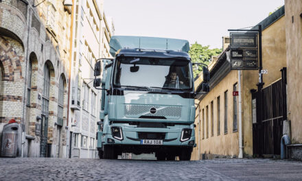 Volvo Trucks lanza el Volvo FL Electric de 14 toneladas, diseñado específicamente para el transporte urbano