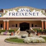 Fin de una era familiar de burbujas: Henkell se hace con el control total de Freixenet