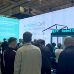 El primer café robotizado totalmente automatizado de séptima generación del mundo debuta en la feria NRA Show 2026 en Chicago.