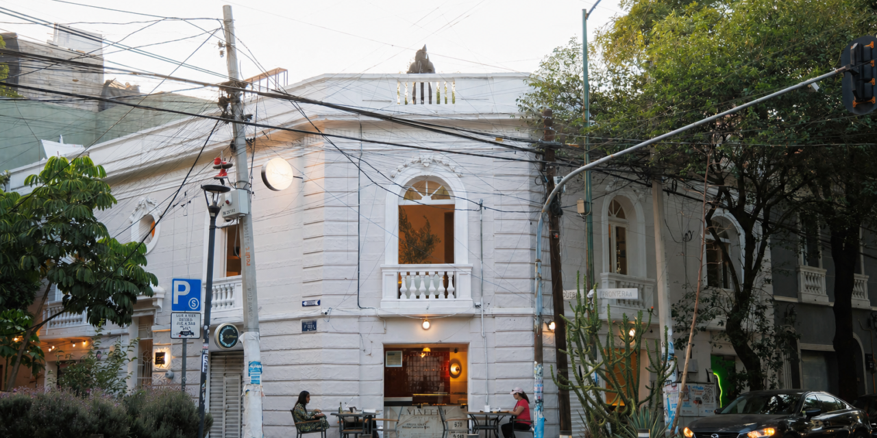 NAUFRAGANTE abre sus puertas en la Roma Norte: Una experiencia donde perderse es el único destino
