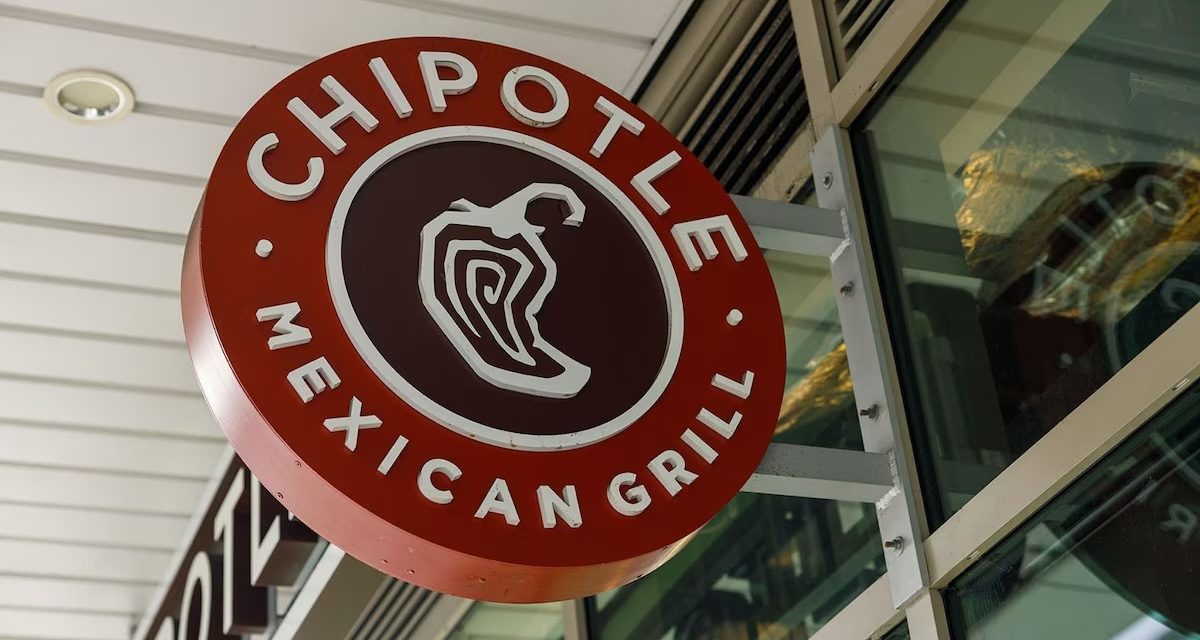 Chipotle llega oficialmente a México de la mano de Alsea con la apertura de su primer restaurante en Nuevo León