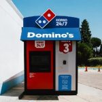Domino’s Pizza da el salto a la distribución automática 24 horas en España