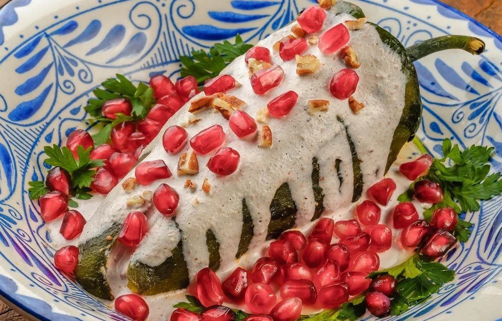 Temporada de chile en nogada 2026 impulsa al sector restaurantero; esperan ventas por más de 2 mil millones de pesos