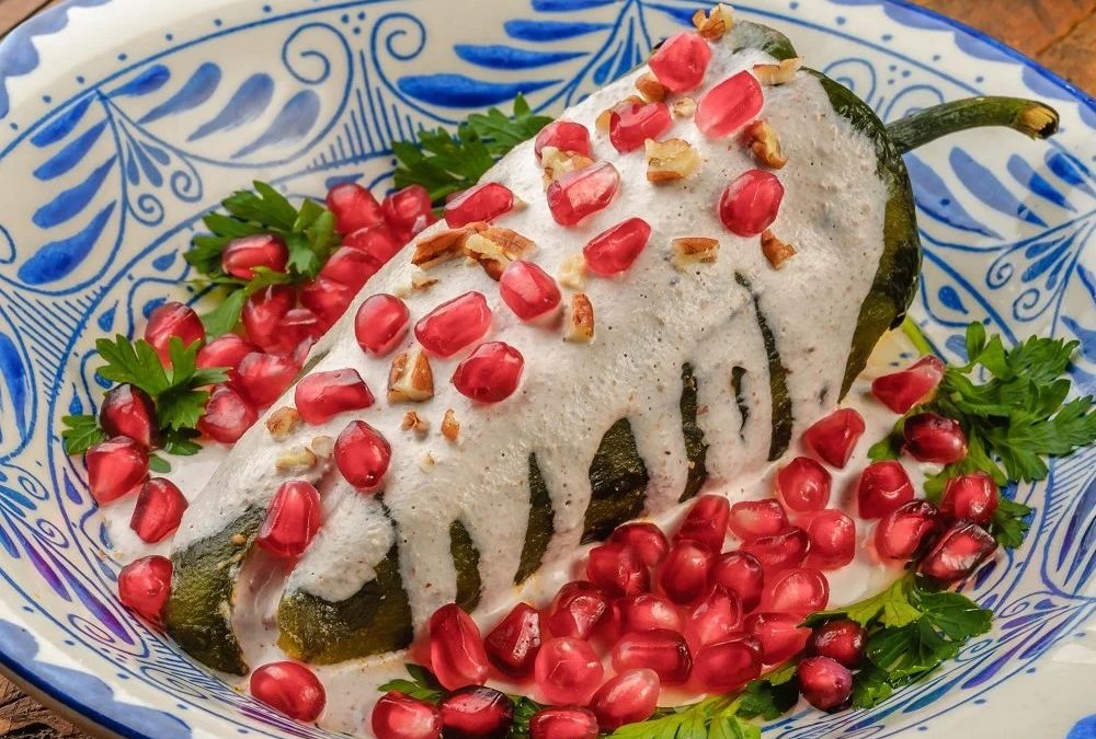 Temporada de chile en nogada 2026 impulsa al sector restaurantero; esperan ventas por más de 2 mil millones de pesos